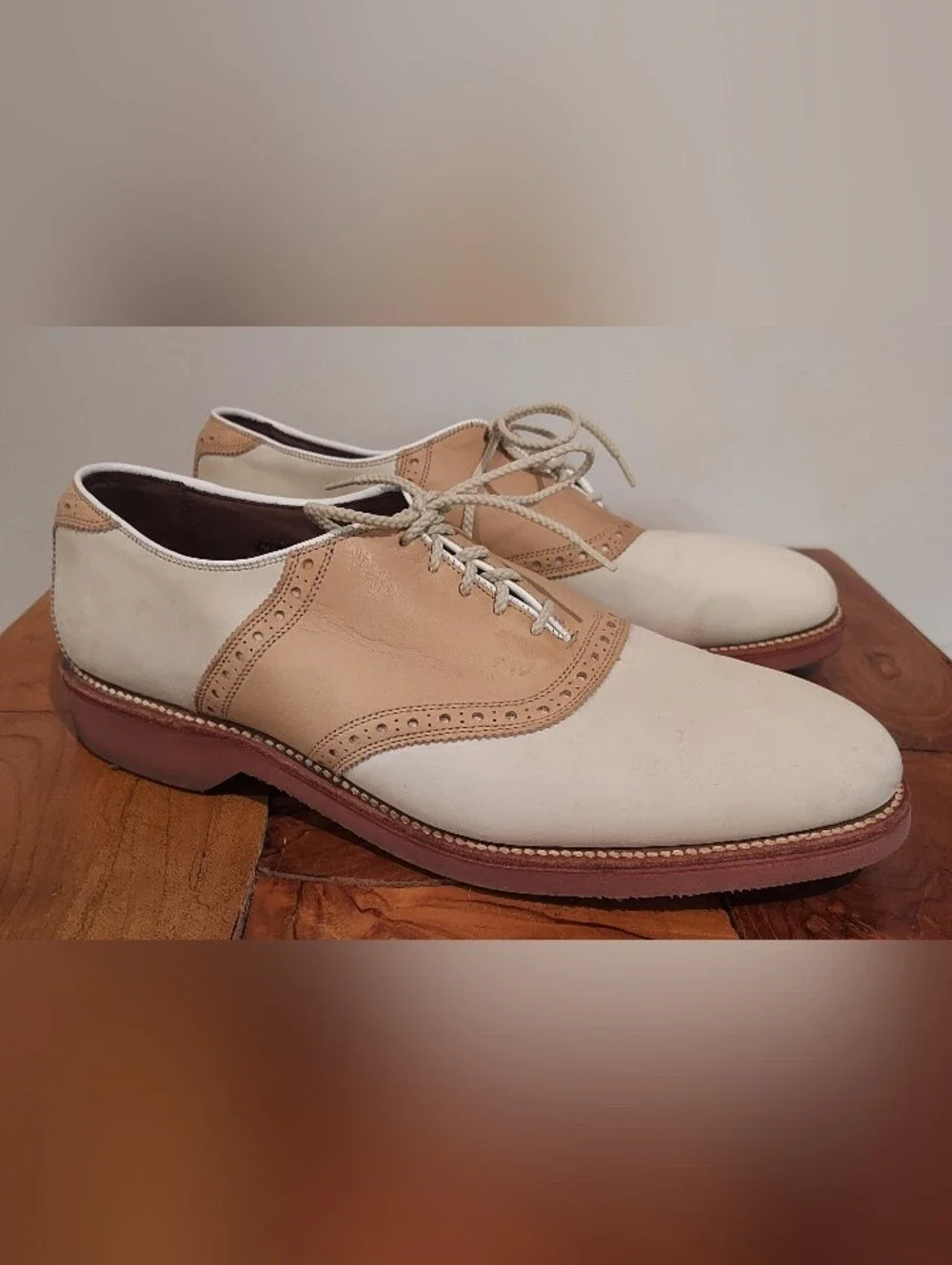 Allen Edmonds Saddle Oxford Dress Shoes Ivory Tan Leather Vibram Soles Size 10